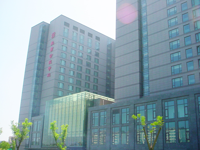 �������h����-�������@�Ƶ�